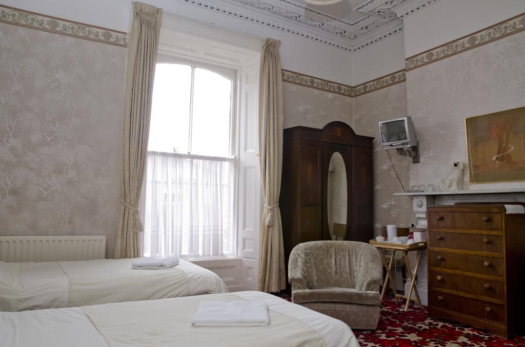 St. Judes B&B Dublin Room photo